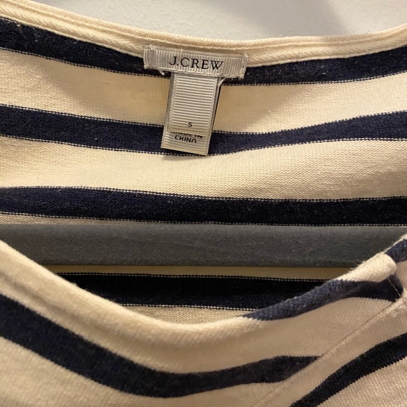 Striped Quarter Sleeve Top - Picture 2 of 3